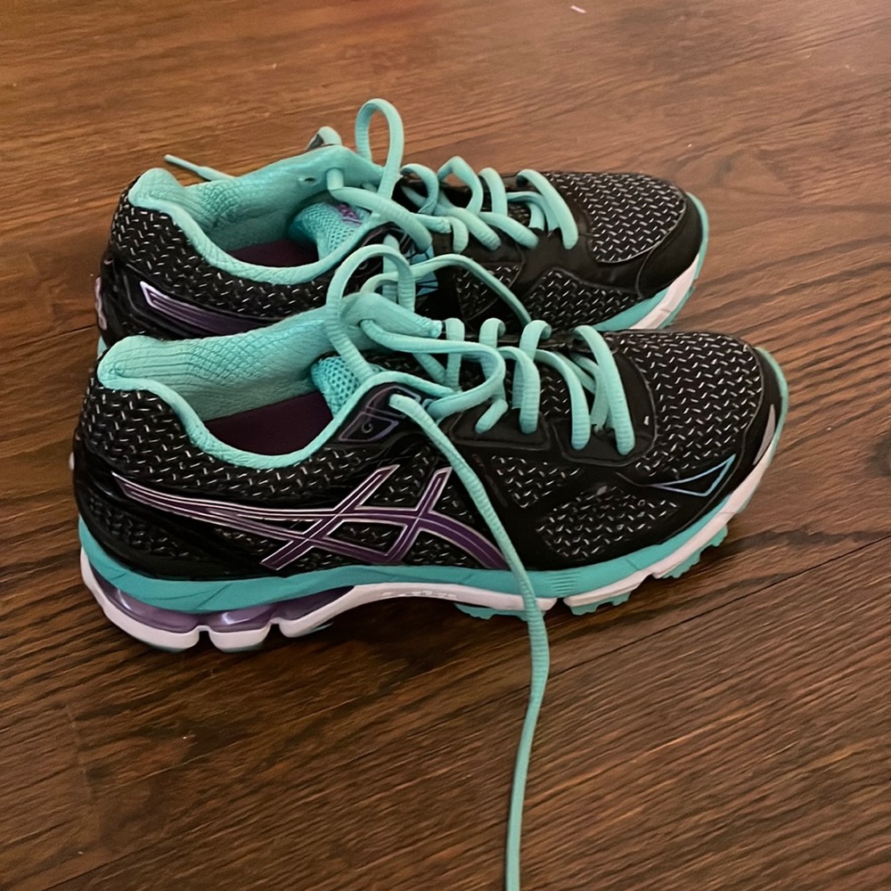 ASICS woman’s running sneakers